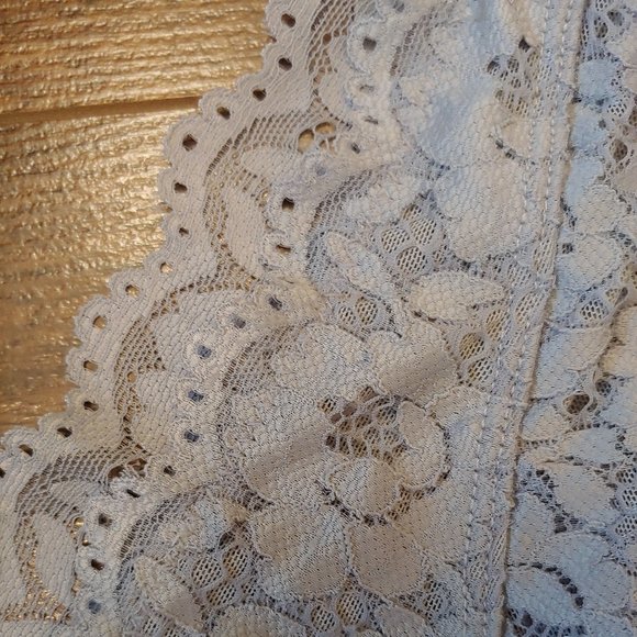 GEORGE | lace bralette - Picture 3 of 5